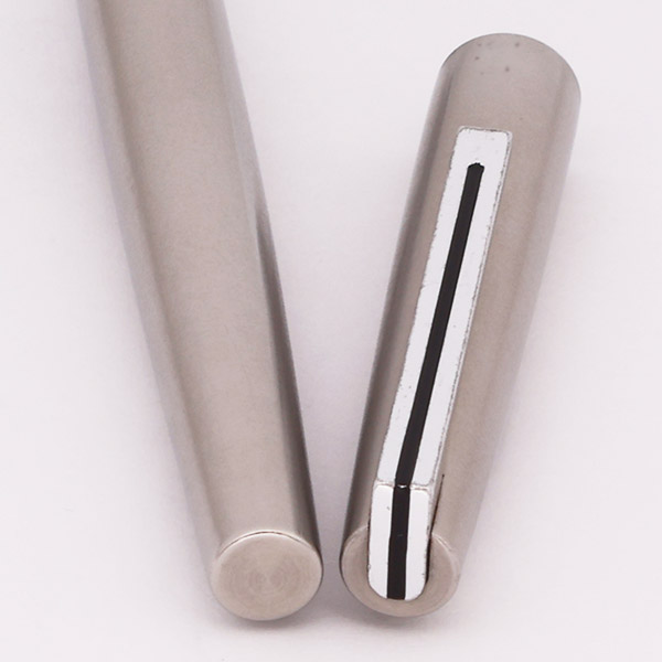 Pilot Long Murex Fountain Pen (1979) - Stainless Steel, C/C, Fine